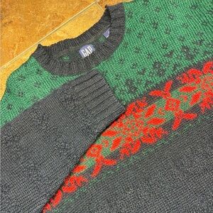GAP Wool Vintage Christmas Men's Green and Red Sweater
